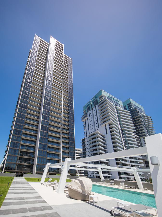 Dayday Premier Apartments At 2663 Gold Coast Hwy, Broadbeach ภายนอก รูปภาพ
